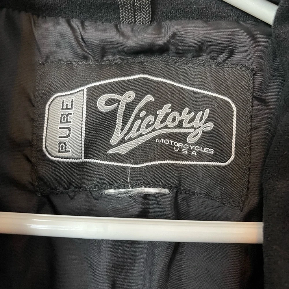 Unisex Victory rain or light jacket 🔥🔥 - Picture 3 of 6